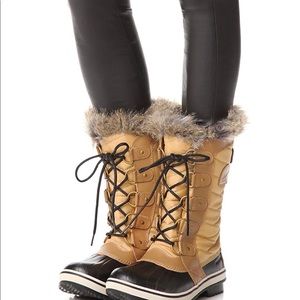 Sorel Tofino II Faux Fur Lined Boots